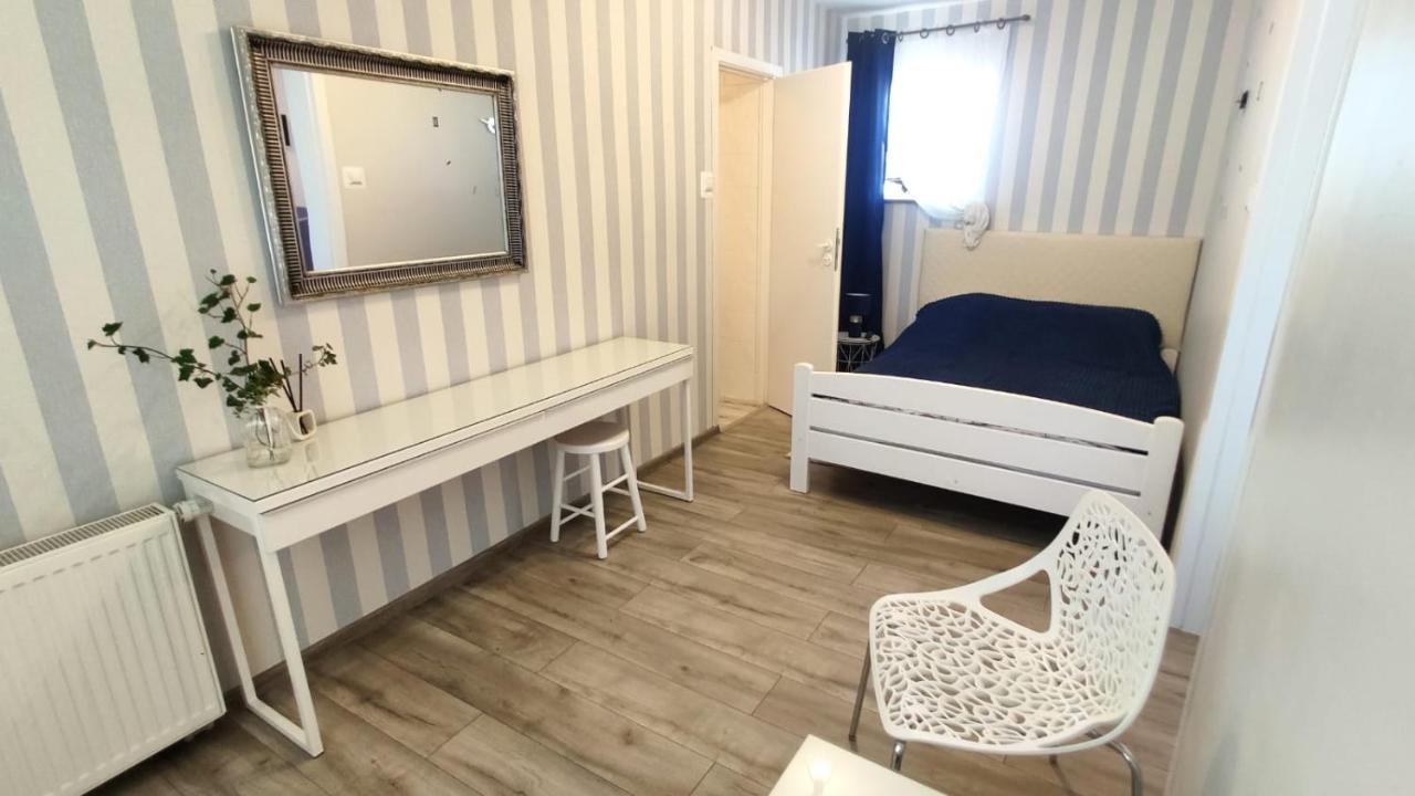 Pokoje Bulaj Apartment Wladyslawowo Ngoại thất bức ảnh